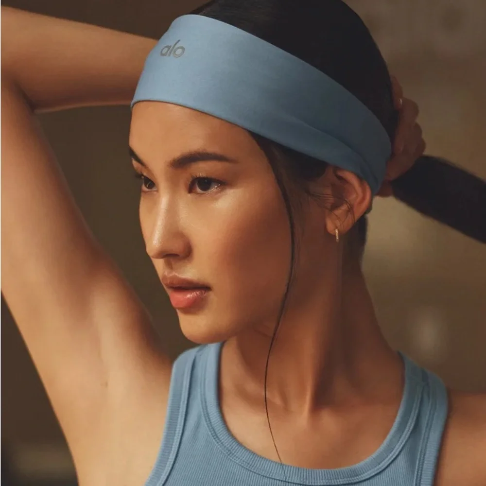 ALO | Airlift Headband in Celestial Blue